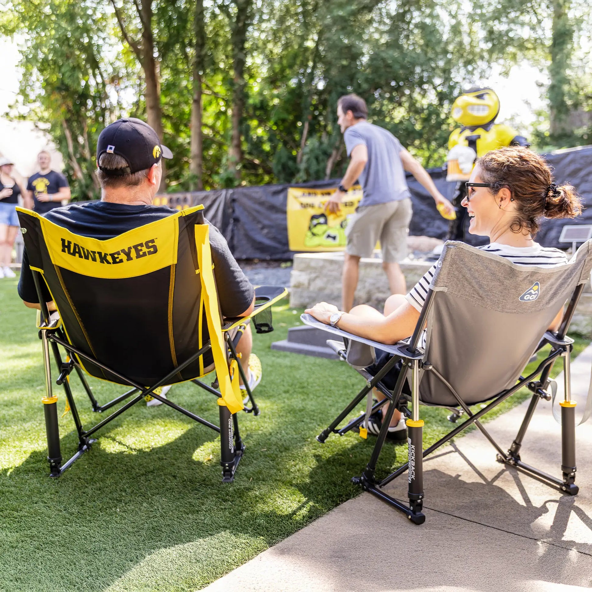 College Comfort Pro Rocker™ - Iowa Hawkeyes - Weekend Tailgate
