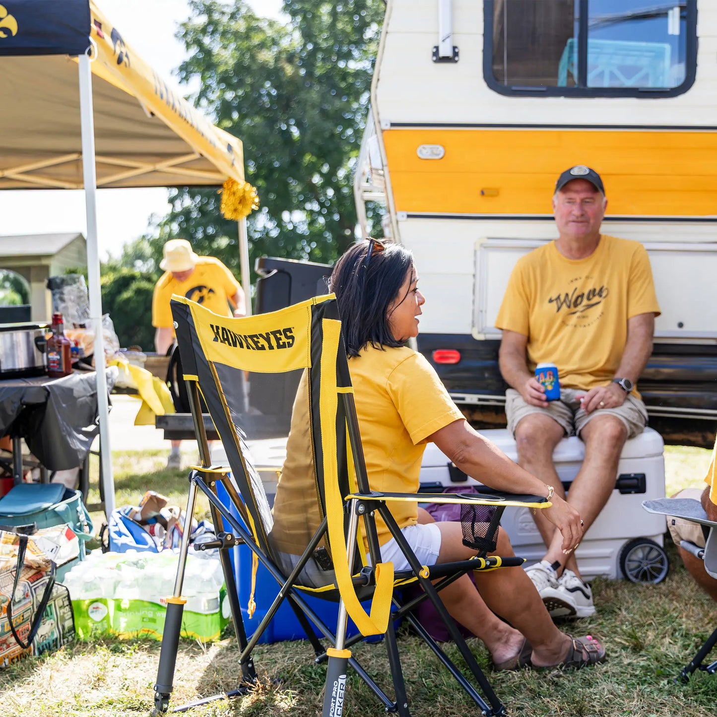 College Comfort Pro Rocker™ - Iowa Hawkeyes - Weekend Tailgate